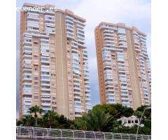 SE ALQUILA UN PISO EN LA PRIMERA LÍNEA DE PONIENTE, BENIDORM