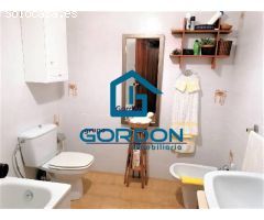 Buscas un piso con terraza, garaje, trastero, 4 dormitorios... a 100 mts. de Silgar?... aqui lo tien