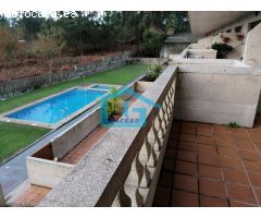 Piso con terraza, piscina comunitaria en Sanxenxo....