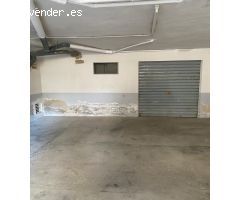 Oportunidad en Benissa: 2 Trasteros Convertibles en Garaje Cerrado con Almacenamiento