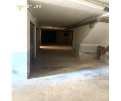 Oportunidad en Benissa: 2 Trasteros Convertibles en Garaje Cerrado con Almacenamiento
