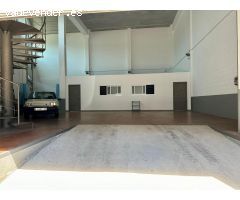 NAVE INDUSTRIAL DE 3 PLANTAS EN VENTA EN MALGRAT DE MAR