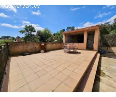 CASA  CON PISCINA Y GARAJE EN VENTA EN RESIDENCIAL PARK, MAÇANET DE LA SELVA