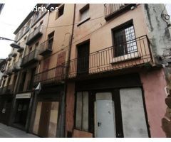 CASA PARA REFORMAR EN VENTA EN EL CENTRO DE OLOT, GIRONA