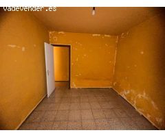 PISO PARA REFORMAR EN VENTA CERCA DEL CENTRO DE TERRASSA, BARCELONA