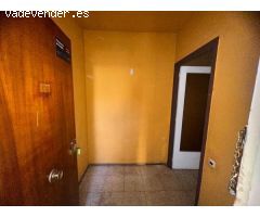 PISO PARA REFORMAR EN VENTA CERCA DEL CENTRO DE TERRASSA, BARCELONA