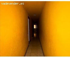 PISO PARA REFORMAR EN VENTA CERCA DEL CENTRO DE TERRASSA, BARCELONA