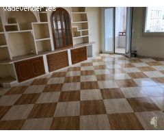 PISO PARA REFORMA PARCIAL CON GARAJE Y TRASTERO EN VENTA EN BLANES