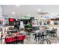 Bar-Restaurante equipado en zona residencial con muchísimo paso