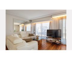 Amplia vivienda con terrazas y vistas despejadas en el corazón de Gros, a un paso de la Zurriola