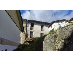 Casa de pueblo con encanto en Errezil: ¡Tu refugio en la naturaleza!