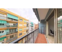 Piso en Venta en Valencia de las Torres, Valencia