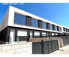 Venta de Adosado en Gran Alacant – Viviendas con Sótano y Placas Solares Incluidas