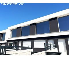 Venta de Adosado en Gran Alacant – Viviendas con Sótano y Placas Solares Incluidas