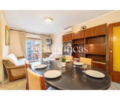 ¡PISO DE 4 HABITACIONES Y DOS BAÑOS EN EL CENTRO DE CAMBRILS!