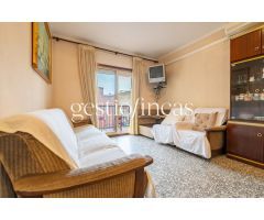 ¡PISO DE 4 HABITACIONES Y DOS BAÑOS EN EL CENTRO DE CAMBRILS!