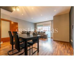 ¡PISO EN ALQUILER CON 3 HABITACIONES Y UN FABULOSO PATIO!