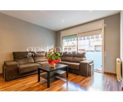 ¡PISO EN ALQUILER CON 3 HABITACIONES Y UN FABULOSO PATIO!