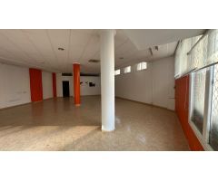 Local comercial en Venta en Olesa de Montserrat, Barcelona