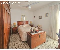 CASA EN BARRIO ALTO