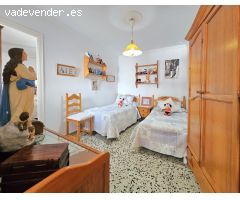CASA EN BARRIO ALTO