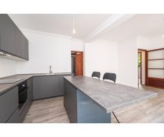 Apartamento Reformado con Estilo en el Corazón de la Ciudad