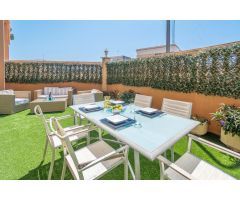 Amplia y tranquila vivienda con terraza, patio y vistas al mar en Palma – cerca de Porto Pi