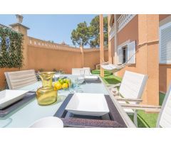 Amplia y tranquila vivienda con terraza, patio y vistas al mar en Palma – cerca de Porto Pi