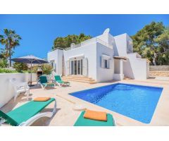 Chalet con licencia turística a solo 80 metros del mar en Cala Egos / Cala dOr