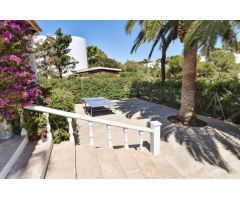 Chalet ibicenco con licencia turística a solo 50 metros del mar en Cala Egos / Cala dOr