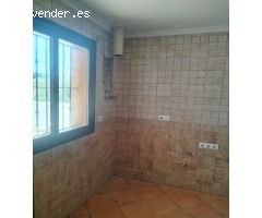 CASA ADOSADA EN CASTELLAR DE LA FRONTERA