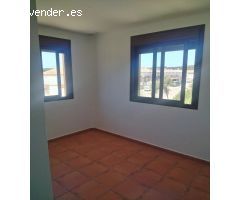 CASA ADOSADA EN CASTELLAR DE LA FRONTERA
