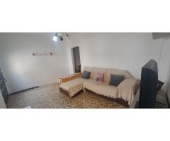 SE VENDE CASA DE TRES DORMITORIOS