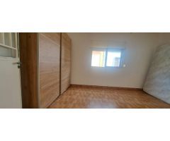 SE VENDE CASA DE TRES DORMITORIOS