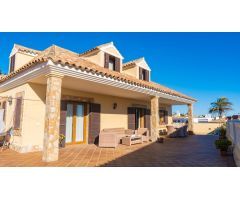 CHALET INDEPENDIENTE EN PLAYA GETARES