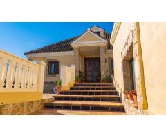 CHALET INDEPENDIENTE EN PLAYA GETARES