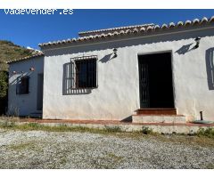 Finca con Cortijo en Cómpeta