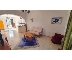 Venta de Casa con  Terreno en El Tanque