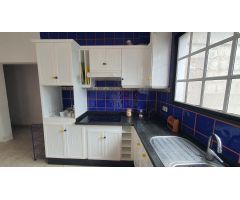 Venta de Casa con  Terreno en El Tanque