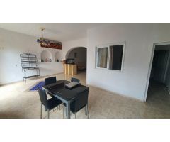Venta de Casa con  Terreno en El Tanque