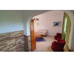 Venta de Casa con  Terreno en El Tanque