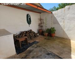 Casa grande con espacios dentro y fuera. Ideal para relajarte en la naturaleza