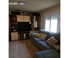 Casa grande con espacios dentro y fuera. Ideal para relajarte en la naturaleza