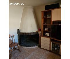 Casa grande con espacios dentro y fuera. Ideal para relajarte en la naturaleza