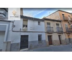Se VENDE CASA PARA REFORMAR en zona CALLE MARGALLO/BARRIONUEVO