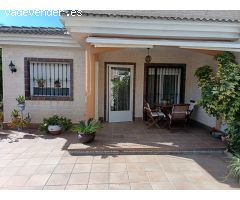 SE VENDE CHALET ADOSADO SEMI ESQUINA EN TORRE DE LA HORADADA