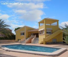 Villa en Venta en La Manga del Mar Menor, Murcia