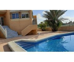 Villa en Venta en La Manga del Mar Menor, Murcia