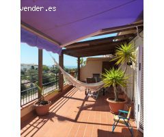 Atico amueblado con amplia terraza de alquiler de temporada