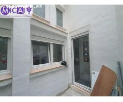 Planta baja muy amplia en el centro de Cádiz